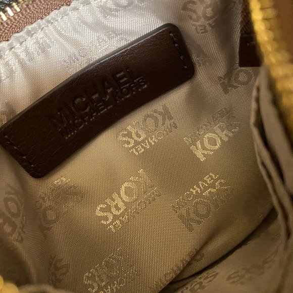 Michael Kors Wrislet - Picture 4 of 8